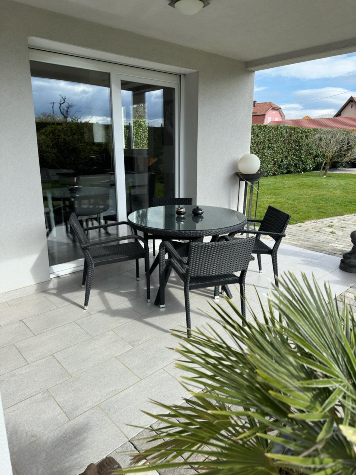 Grande Maison Au Calme Ensisheim Exterior foto